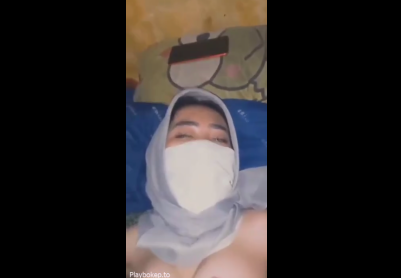 Ukhti Hijab Pakai Masker Merem Melek Di Masukin Rudal Besar